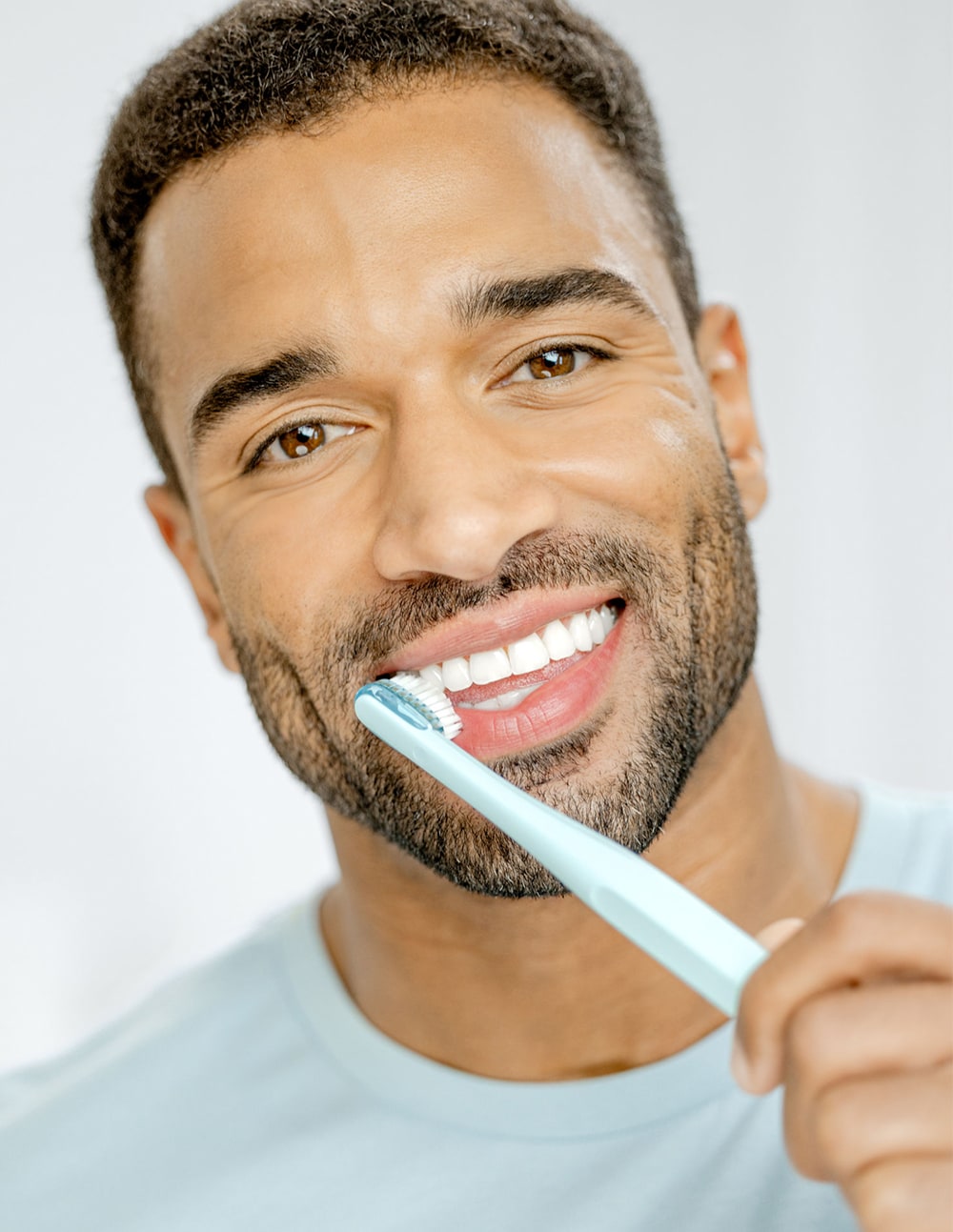TriBeam Edge™ LED Manual Toothbrush